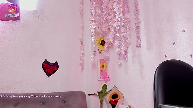 Emilycollei online show from February 2026 08:08:01 PM