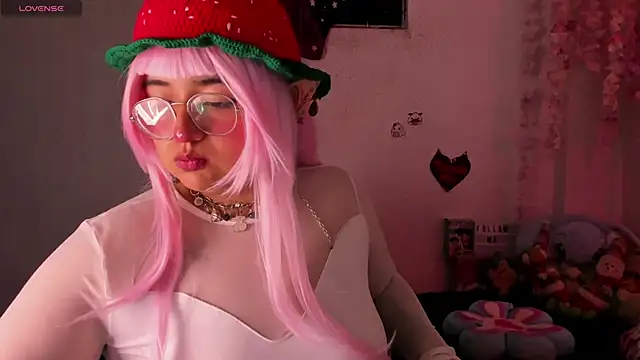 Emilycollei online show from December 2025 04:46:02 AM