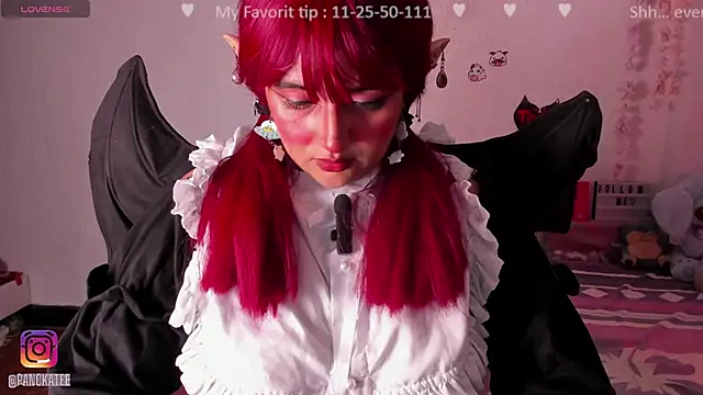 Emilycollei online show from November 2025 03:12:02 AM