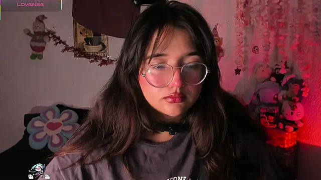 Emilycollei online show from December 2025 04:23:01 AM