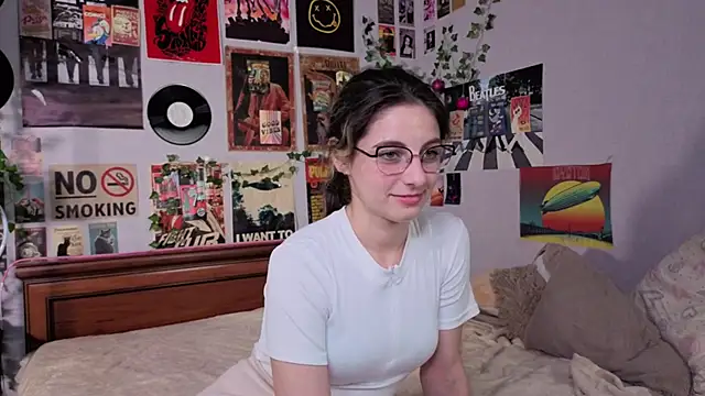 LoriRolfsen online show from October 2025 08:42:02 PM