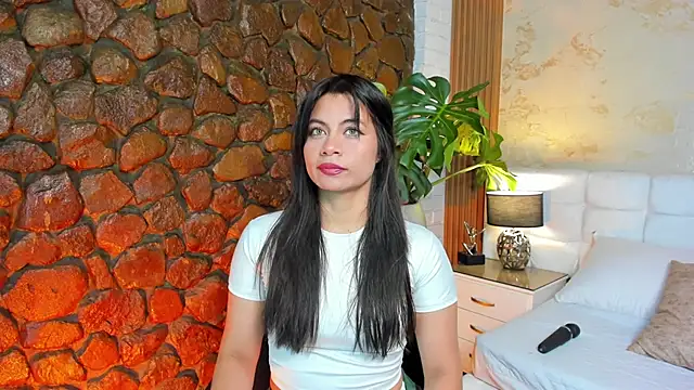Snapshot of Camilaa_X chatting on October 2025 12:57:01 PM Camilaa X online show from October 2025 12:57:01 PM