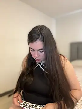 Isabella LaRue online show from March 2026 03:23:01 PM