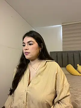 Isabella LaRue online show from January 2026 07:17:02 PM