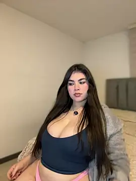 Isabella LaRue online show from April 2026 02:15:02 AM