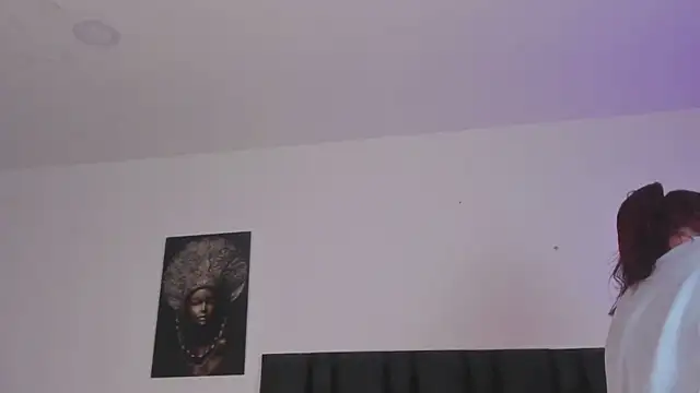 SaradaParker online show from April 2026 09:07:01 PM