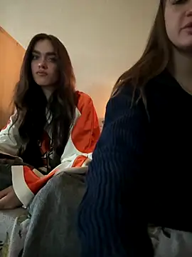 MayaGlow online show from October 2025 06:01:02 AM