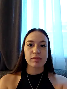 MayaGlow online show from November 2025 05:33:01 AM