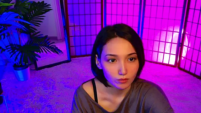 GentleMusee online show from November 2025 09:52:02 PM