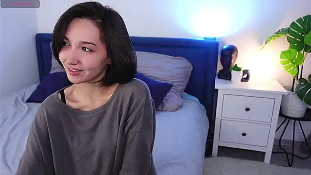 GentleMusee online show from November 2025 09:37:02 PM