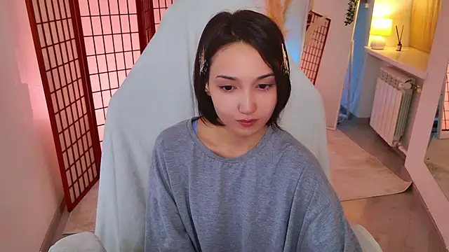 GentleMusee online show from November 2025 10:03:01 PM