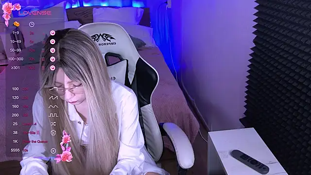 sofiisun online show from October 2025 04:11:02 AM