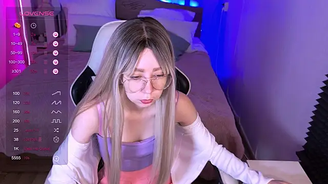 sofiisun online show from November 2025 02:12:01 AM