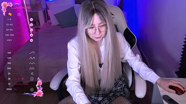 sofiisun online show from October 2025 02:21:01 AM