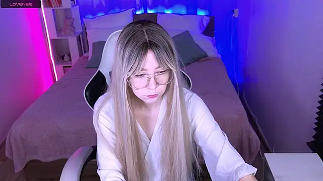 sofiisun online show from October 2025 02:33:02 AM