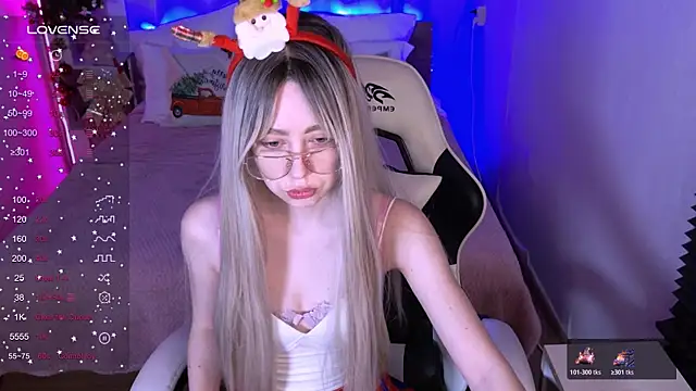 sofiisun online show from December 2025 02:01:01 AM