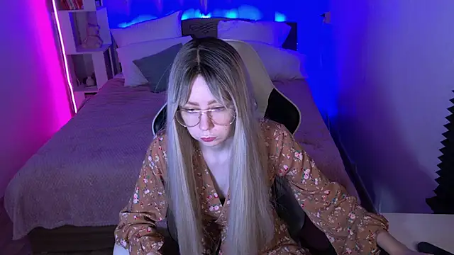 sofiisun online show from November 2025 02:04:01 AM