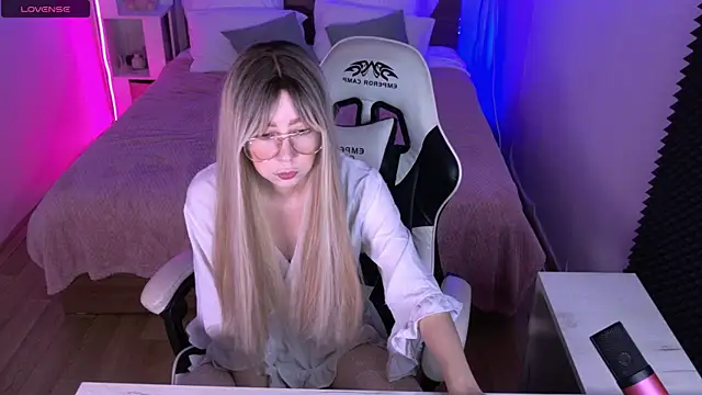 sofiisun online show from October 2025 04:16:01 AM