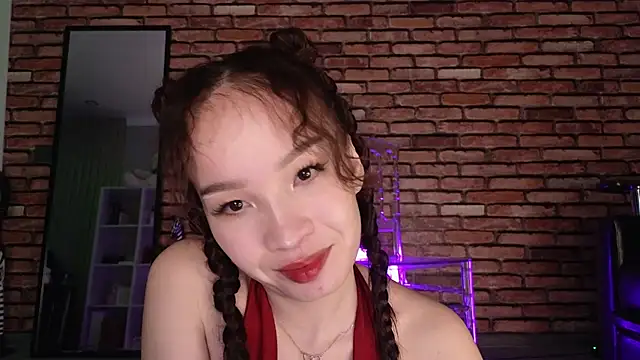 Snapshot of saya_li1 chatting on November 2025 10:03:02 PM saya li1 online show from November 2025 10:03:02 PM