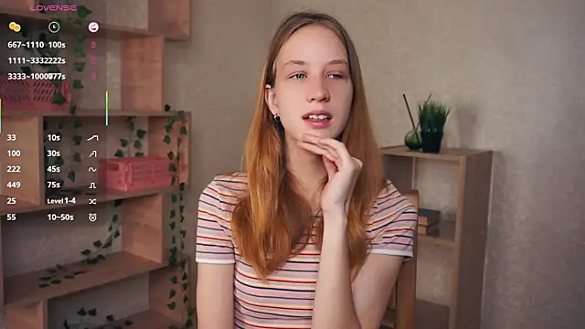 Snapshot of IveyColley chatting on November 2025 07:46:01 AM IveyColley online show from November 2025 07:46:01 AM