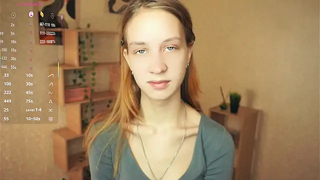 Snapshot of IveyColley chatting on October 2025 09:10:02 AM IveyColley online show from October 2025 09:10:02 AM