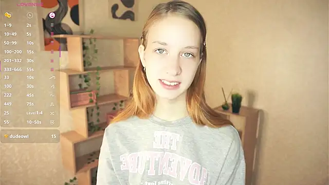 Snapshot of IveyColley chatting on October 2025 07:27:01 AM IveyColley online show from October 2025 07:27:01 AM