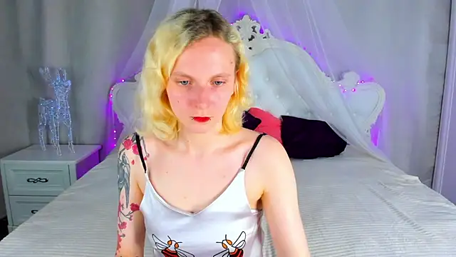 LikiLips online show from May 2026 01:57:16 AM