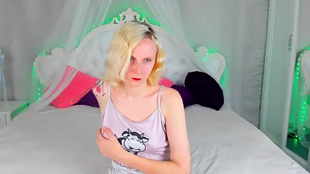 LikiLips online show from March 2026 08:15:01 AM