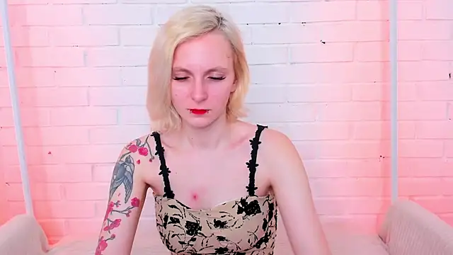 LikiLips online show from February 2026 01:14:02 AM