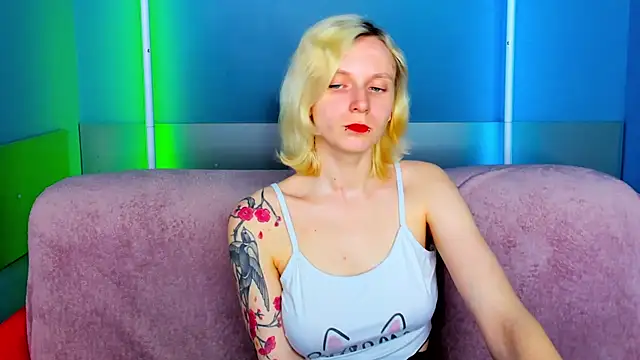 LikiLips online show from April 2026 01:10:01 AM