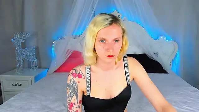 LikiLips online show from May 2026 12:58:01 AM