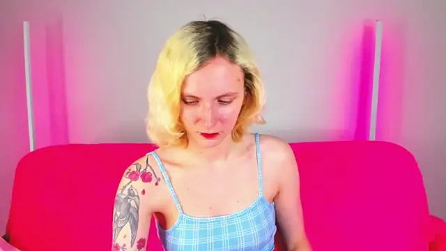 LikiLips online show from May 2026 01:05:01 AM