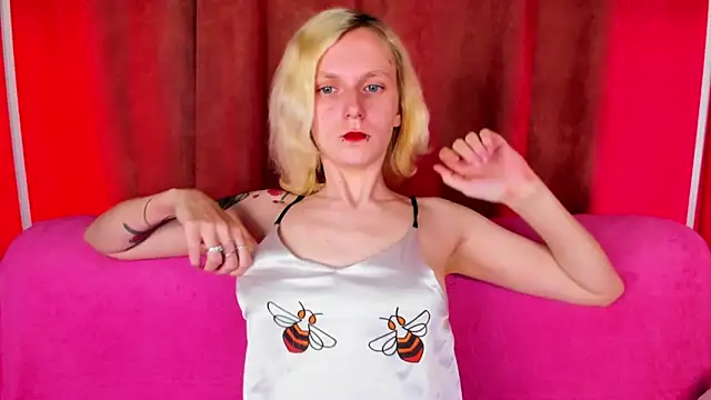 LikiLips online show from May 2026 01:08:01 AM