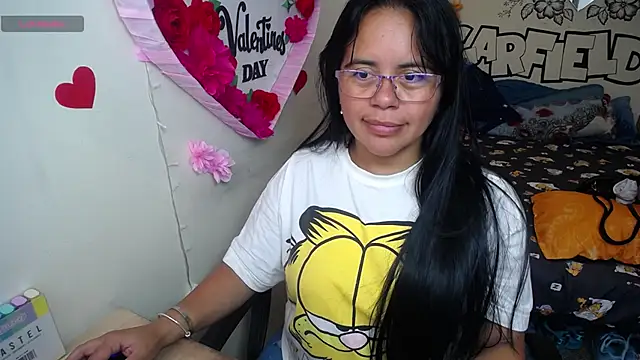 Snapshot of Miss__kendra_ chatting on May 2026 02:36:01 PM Miss kendra online show from May 2026 02:36:01 PM
