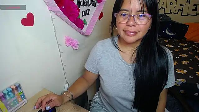 Snapshot of Miss__kendra_ chatting on May 2026 11:50:01 AM Miss kendra online show from May 2026 11:50:01 AM