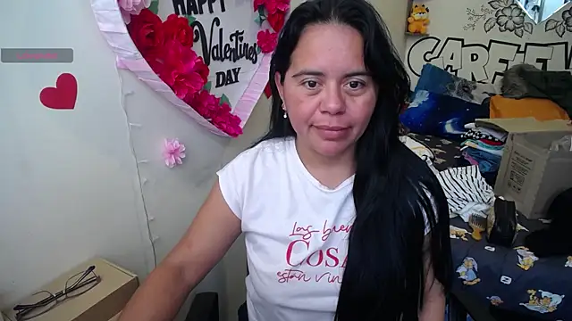 Snapshot of Miss__kendra_ chatting on July 2026 02:07:02 PM Miss kendra online show from July 2026 02:07:02 PM