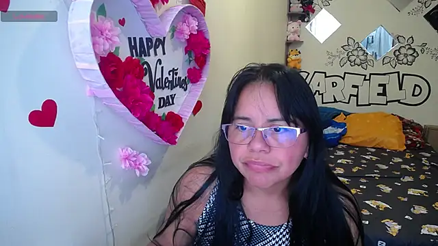 Snapshot of Miss__kendra_ chatting on May 2026 01:07:01 PM Miss kendra online show from May 2026 01:07:01 PM