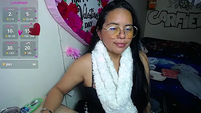 Miss  kendra  online show from March 2026 01:45:02 PM