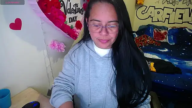 Miss  kendra  online show from April 2026 11:15:01 AM