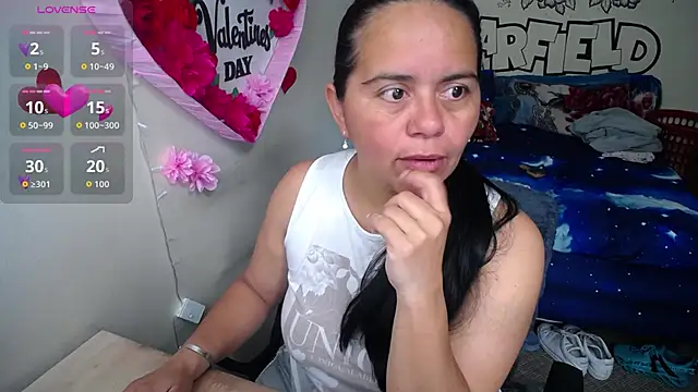 Miss  kendra  online show from March 2026 01:31:02 PM