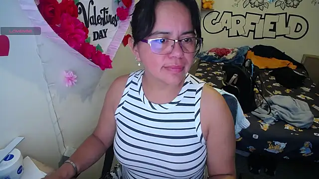 Snapshot of Miss__kendra_ chatting on June 2026 12:33:01 PM Miss kendra online show from June 2026 12:33:01 PM