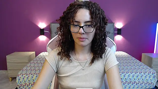 Dulcee Gaby online show from March 2026 11:33:02 AM