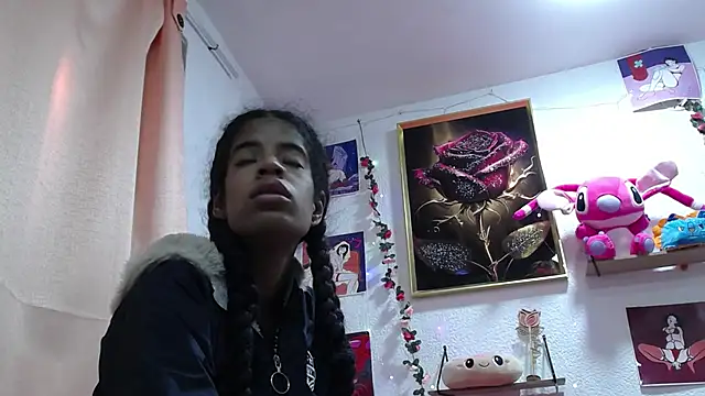 thianahorny online show from April 2026 01:37:01 PM