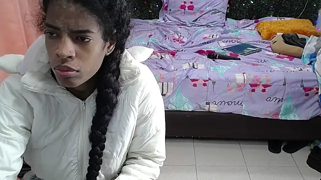 thianahorny online show from May 2026 01:36:01 PM