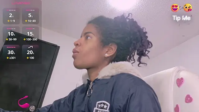 thianahorny online show from March 2026 01:37:01 PM