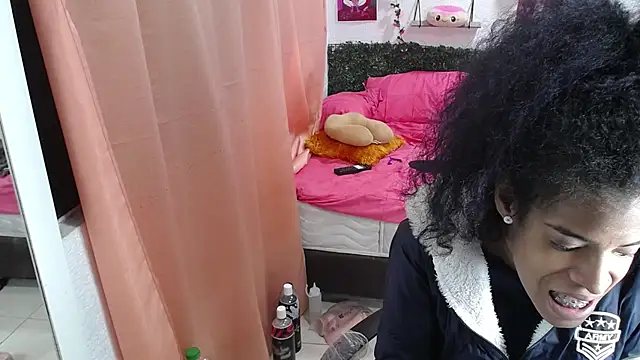 thianahorny online show from June 2026 01:00:01 PM