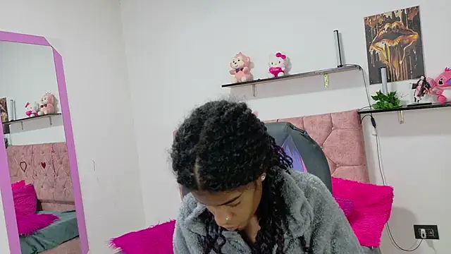 thianahorny online show from April 2026 08:32:02 AM