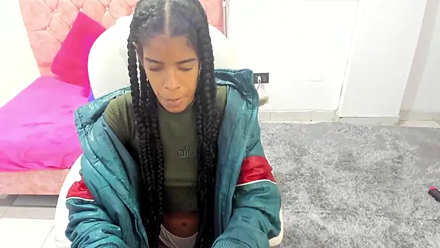 thianahorny online show from November 2025 09:42:02 AM