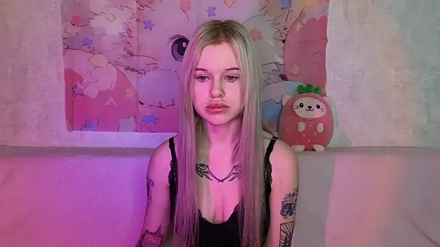 HoneyGold  online show from December 2025 04:46:02 AM