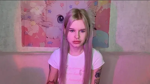 HoneyGold  online show from November 2025 04:24:01 AM